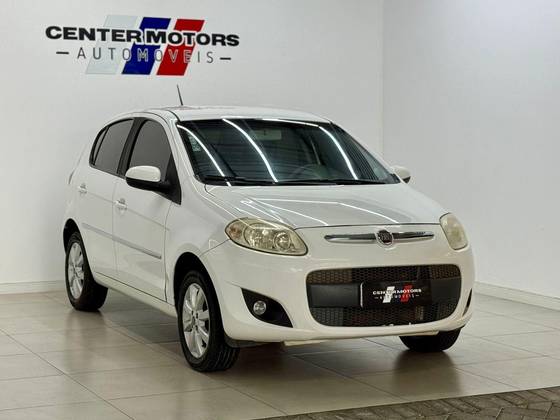 FIAT PALIO 1.6 MPI ESSENCE 16V FLEX 4P MANUAL FIAT PALIO 1.6 MPI ESSENCE 16V FLEX 4P MANUAL